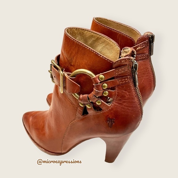 Frye Roxanne Ring Short Cognac Leather Moto Harness Belt Buckle Heeled Bootie - Picture 10 of 13